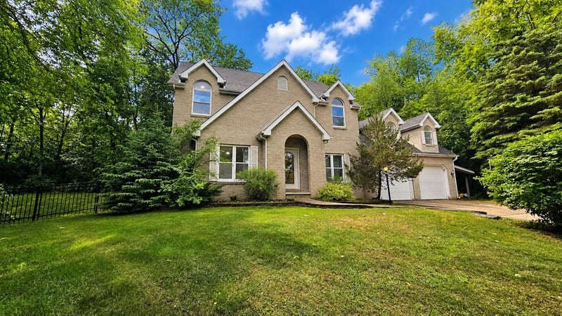8411 Ridgeview Ct, Larsen, WI 54947