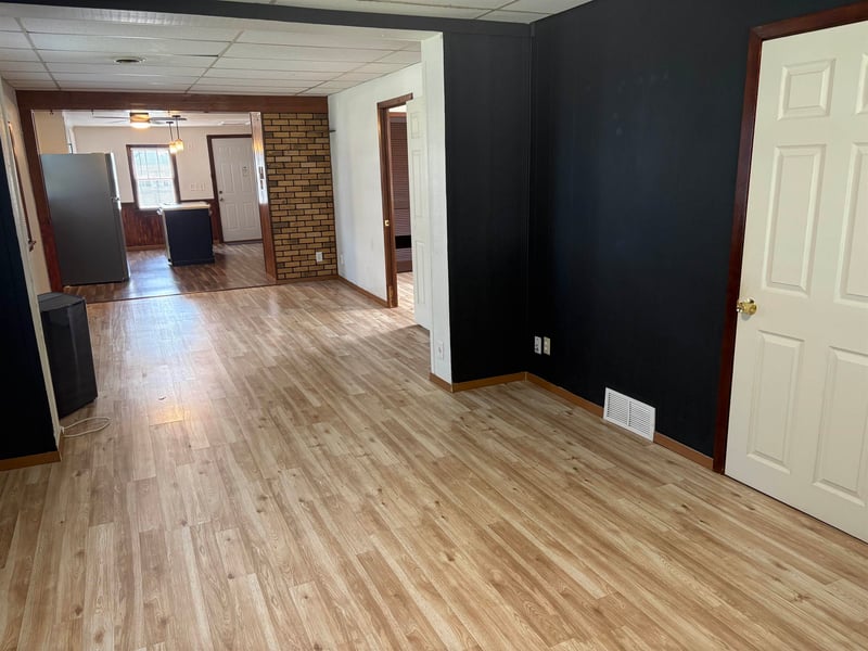 1202 Stuart St, Green Bay, WI 54301