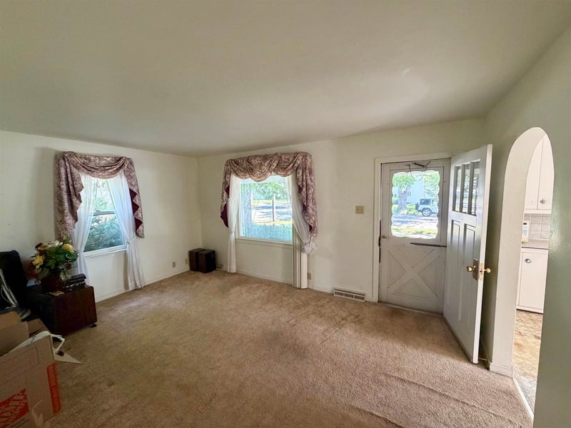 561 Mech St, Green Bay, WI 54302