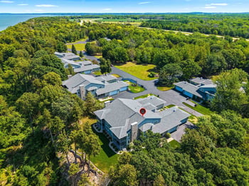 5299 Sunset Bluff Dr #A, Green Bay, WI 54311-9126