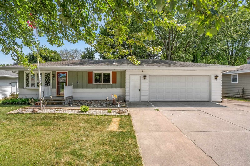 533 Wildwood Dr, Kaukauna, WI 54130-3045