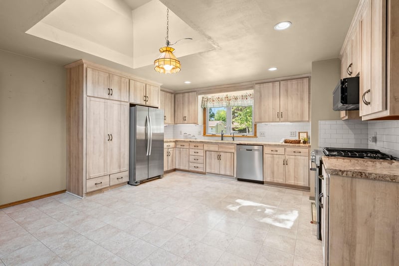 533 Wildwood Dr, Kaukauna, WI 54130-3045