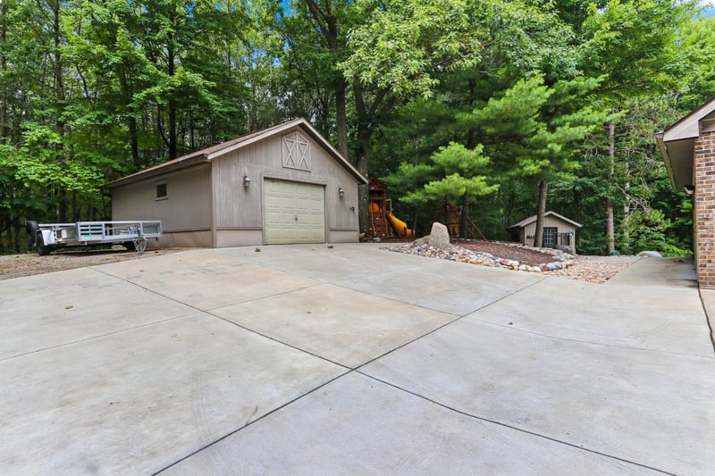 3512 Blackberry Ln, Green Bay, WI 54313