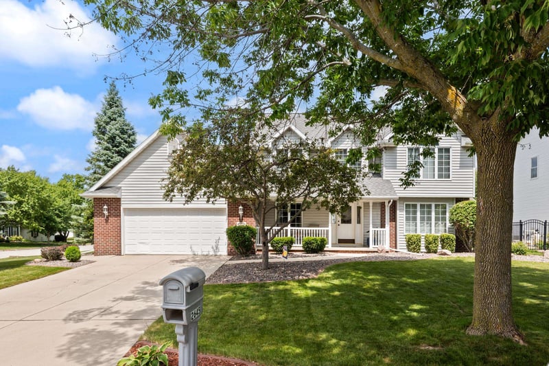 2645 Englewood Rd, Green Bay, WI 54311-5425