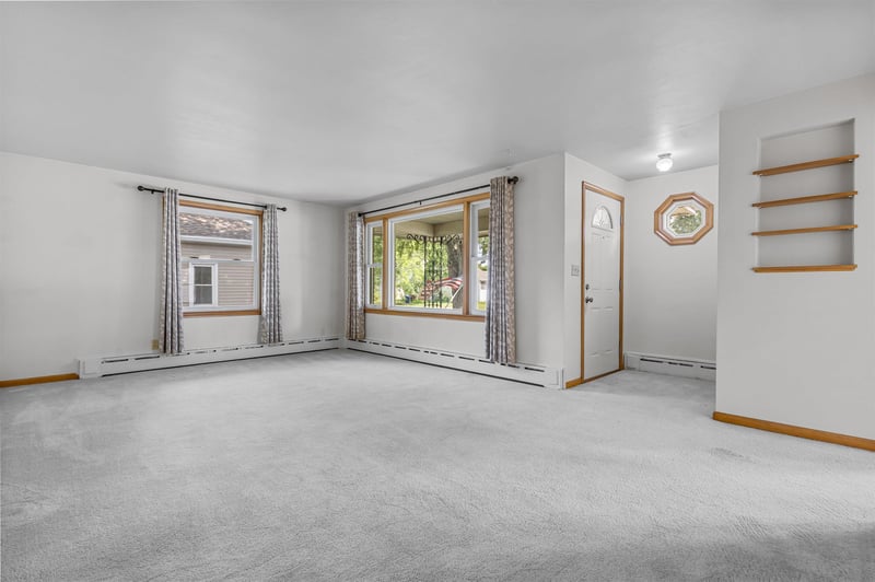 720 2nd St, Menasha, WI 54952