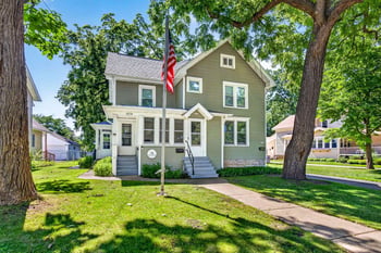 2013 Doty St, Oshkosh, WI 54902-7040