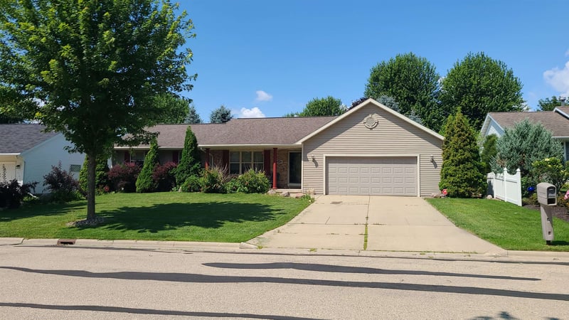 600 Welland Ave, Green Bay, WI 54311-7626