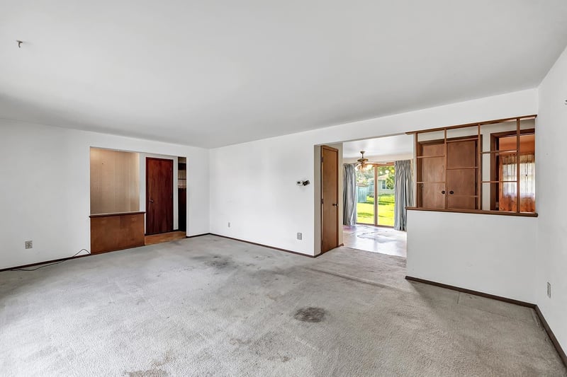 2056 Zeise Ave, Green Bay, WI 54302