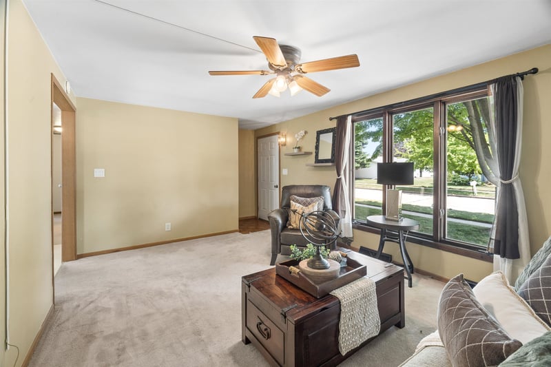 2515 Minerva St, Oshkosh, WI 54901