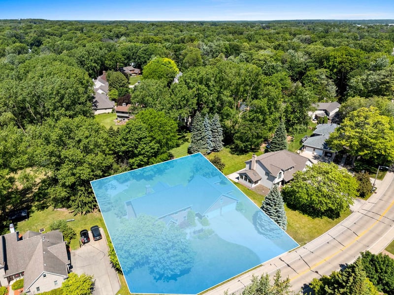 2110 Shady Ln, Green Bay, WI 54313