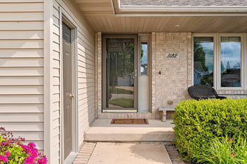 3182 Primrose Ln, Green Bay, WI 54313