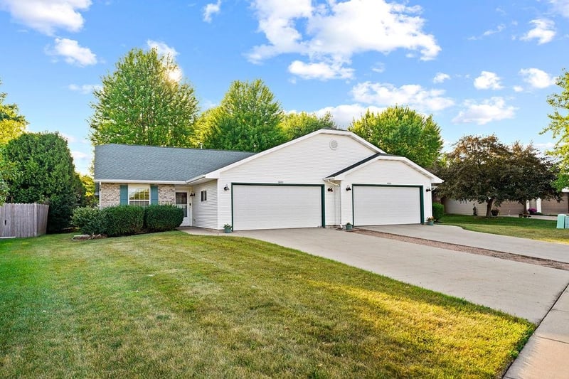 2455 Wisconsin St, Oshkosh, WI 54901