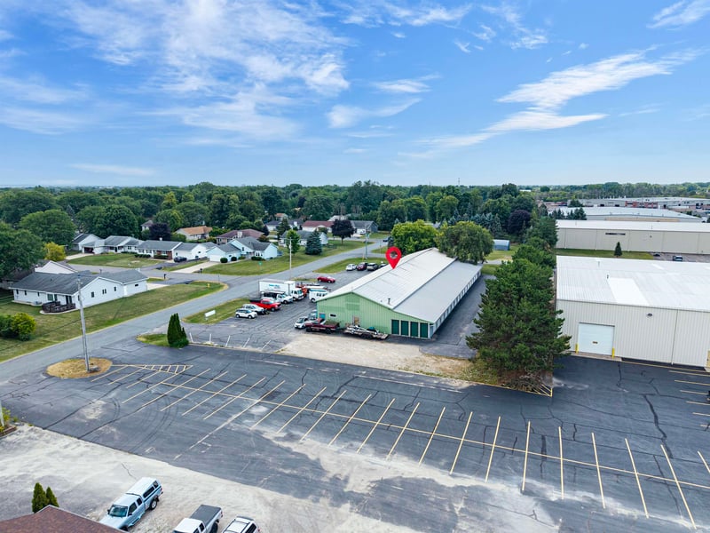 1565 Deerwood Dr, Neenah, WI 54956-1857