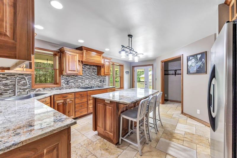 N3636 Willow Rd, Pulaski, WI 54162