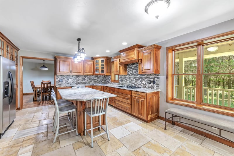 N3636 Willow Rd, Pulaski, WI 54162