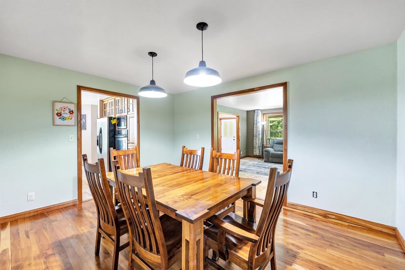 N3636 Willow Rd, Pulaski, WI 54162
