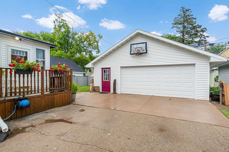1408 Clark St, Appleton, WI 54911
