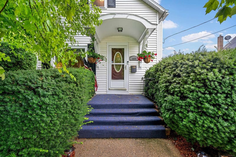 1408 Clark St, Appleton, WI 54911