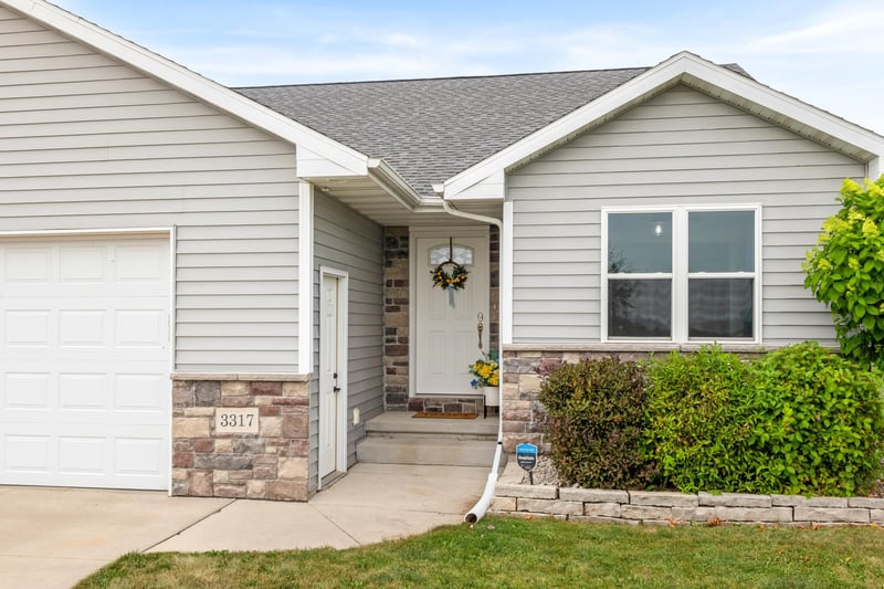 3317 Buchanan Rd, Kaukauna, WI 54130-9255