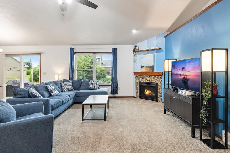 3317 Buchanan Rd, Kaukauna, WI 54130-9255
