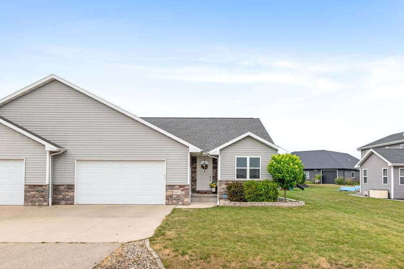 3317 Buchanan Rd, Kaukauna, WI 54130-9255