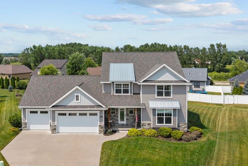 3635 Golden Hill Ct, Appleton, WI 54913