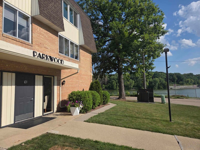 10 Green Bay Ct #205, Appleton, WI 54911
