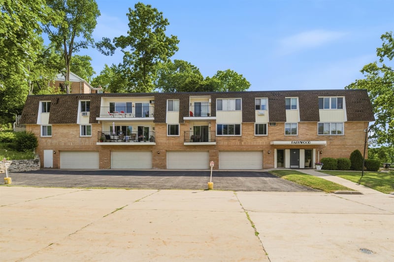 10 Green Bay Ct #205, Appleton, WI 54911