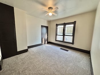 714 11th Ave, Green Bay, WI 54304-2602