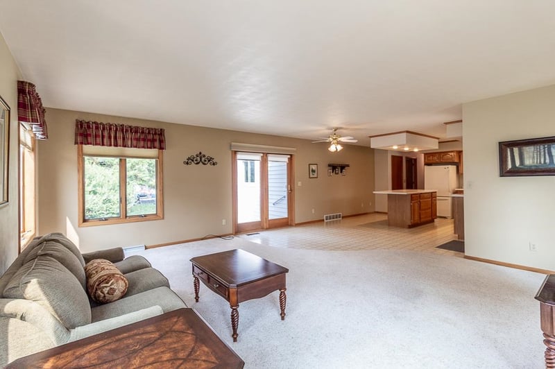 2507 Lisa St, Appleton, WI 54914-2143