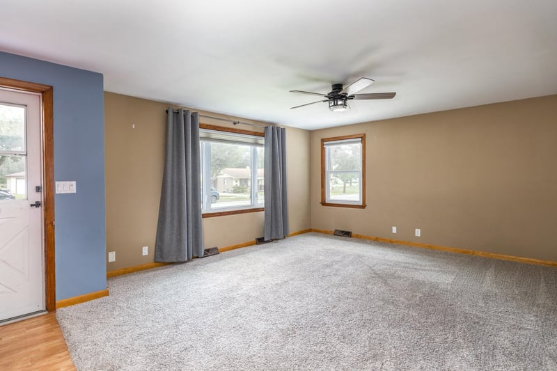 509 Margaret St, Combined Locks, WI 54113-1312