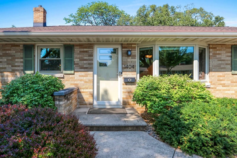1404 Liberty St, Green Bay, WI 54304