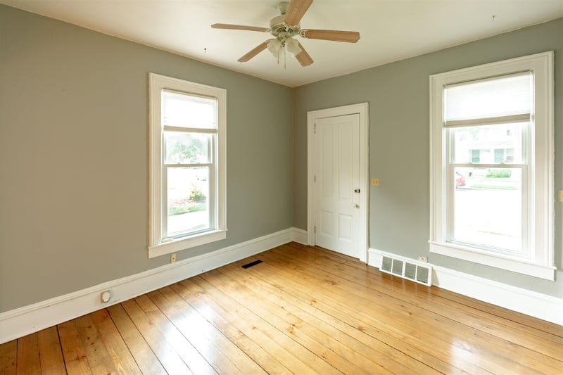 115 Irving Ave, Oshkosh, WI 54901