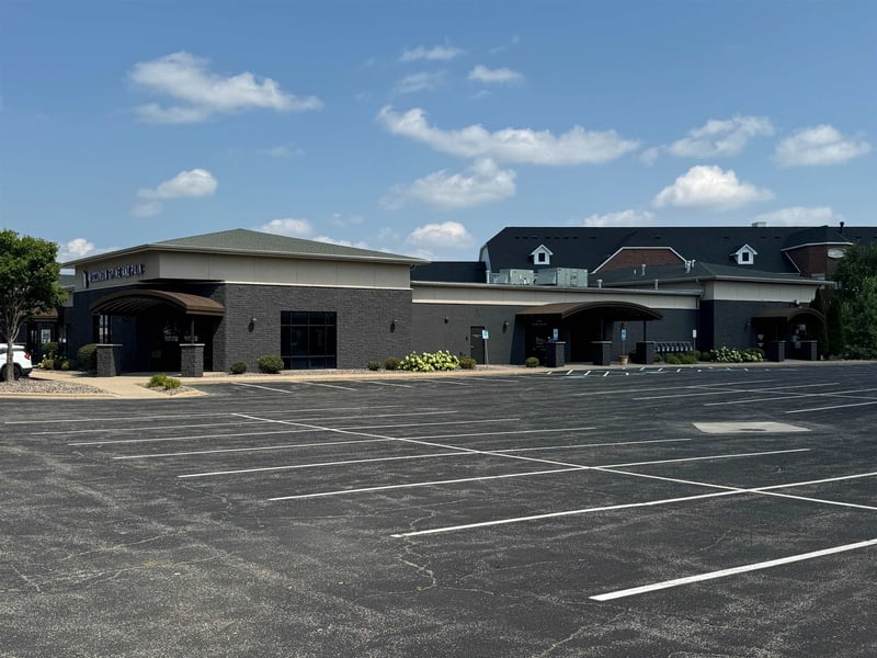 1600 N Casaloma Dr, Appleton, WI 54913-8245