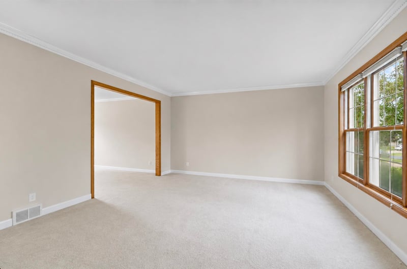 N1357 Tuckaway Ct, Greenville, WI 54942