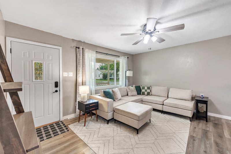 1149 Langlade Ave, Green Bay, WI 54304-3336
