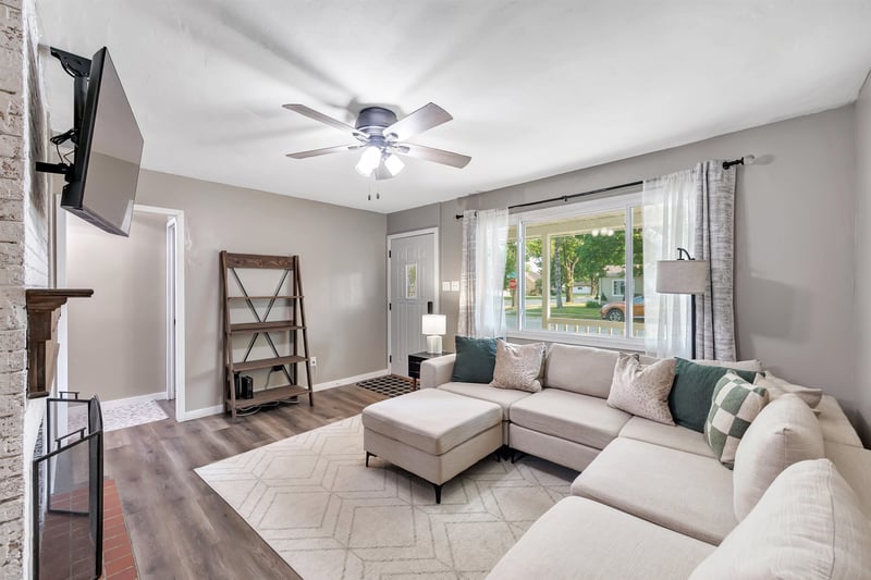 1149 Langlade Ave, Green Bay, WI 54304-3336