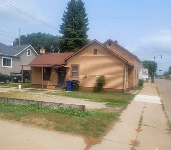 601 7th Ave, Oshkosh, WI 54902-5830