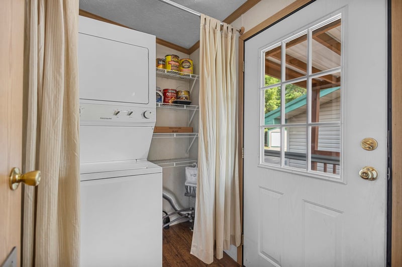 2999 Maple Grove School Rd, Oconto, WI 54153