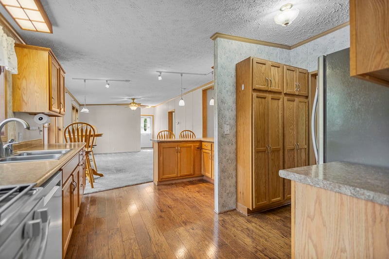 2999 Maple Grove School Rd, Oconto, WI 54153