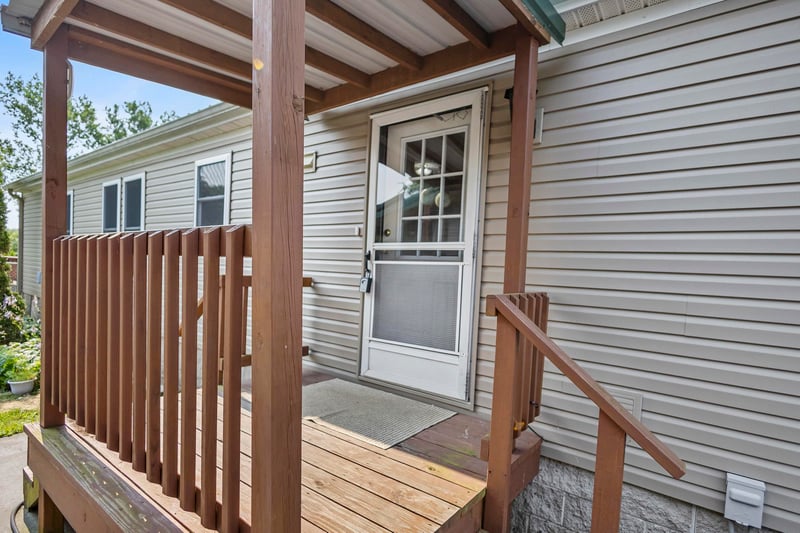 2999 Maple Grove School Rd, Oconto, WI 54153