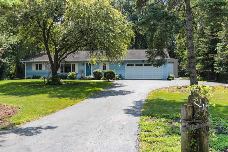 5909 Indian Shores Rd, Winneconne, WI 54986