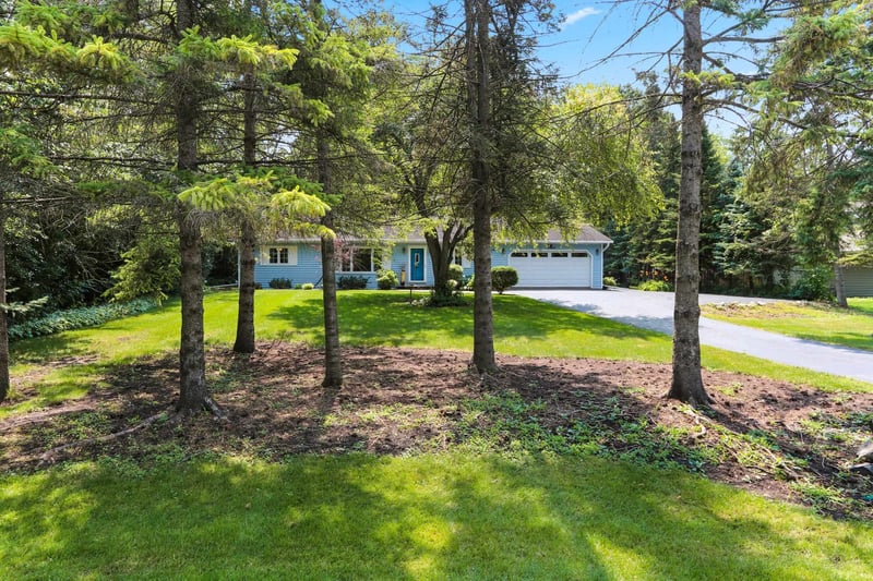 5909 Indian Shores Rd, Winneconne, WI 54986