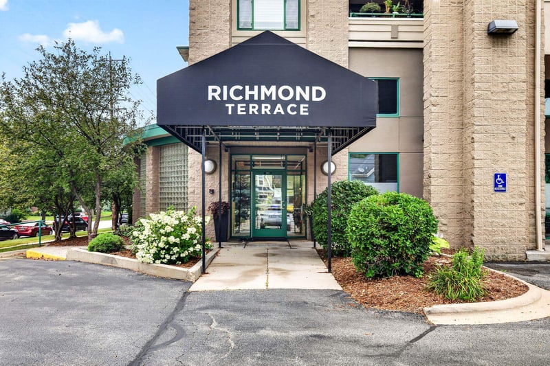 400 Richmond St #425, Appleton, WI 54911