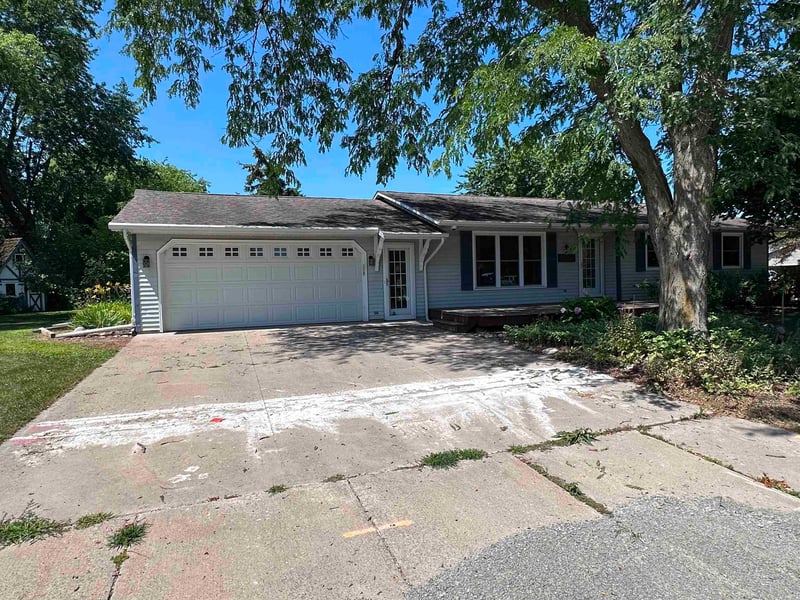 220 Short St, Wrightstown, WI 54180