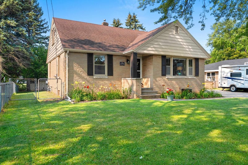 2116 Manitowoc Rd, Green Bay, WI 54302-3728