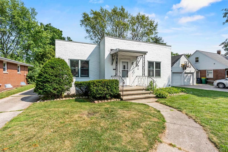 123 Hudson St, Green Bay, WI 54303