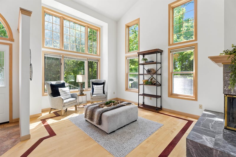 5181 Edgewater Beach Rd, Green Bay, WI 54311