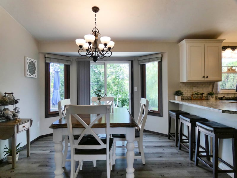 412 Dewey Decker Dr, Green Bay, WI 54313