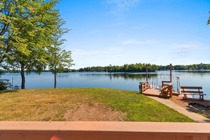 17542 Little Ireland Ln, Townsend, WI 54175